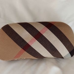 Vintage Burberry Hard Clam shell Eyeglass Sunglass Glass protective case Holder